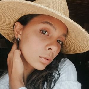 Meet your Posher, Natalia